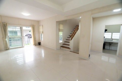 House in Bang Yai, Thailand 3 bedrooms № 147482 - photo 8