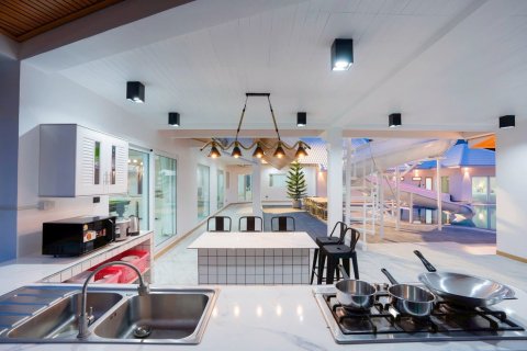 Villa in Pattaya, Thailand 4 bedrooms № 147480 - photo 13