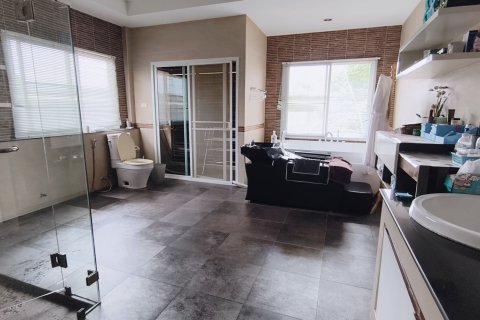 Villa à San Sai, Thaïlande 6 chambres № 147484 - photo 5