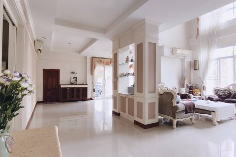 Villa à San Sai, Thaïlande 6 chambres № 147484 - photo 13