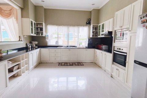 Villa à San Sai, Thaïlande 6 chambres № 147484 - photo 10