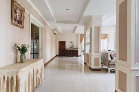 Villa à San Sai, Thaïlande 6 chambres № 147484 - photo 8