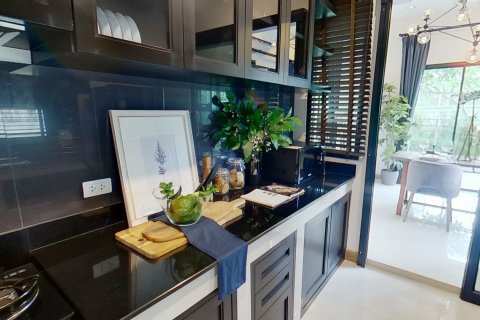 Townhouse in Saraphi, Thailand 3 bedrooms № 140220 - photo 4