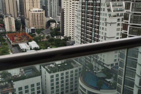 Studio dans le Condo à Watthana, Bangkok, Thaïlande  № 170875 - photo 5