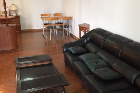 Studio dans le Condo à Watthana, Bangkok, Thaïlande  № 170875