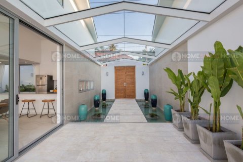 Villa in Ko Samui, Thailand 3 bedrooms № 180261 - photo 16