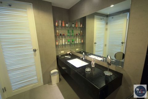 Condo in Ko Samui, Thailand, 1 bedroom № 180257 - photo 6