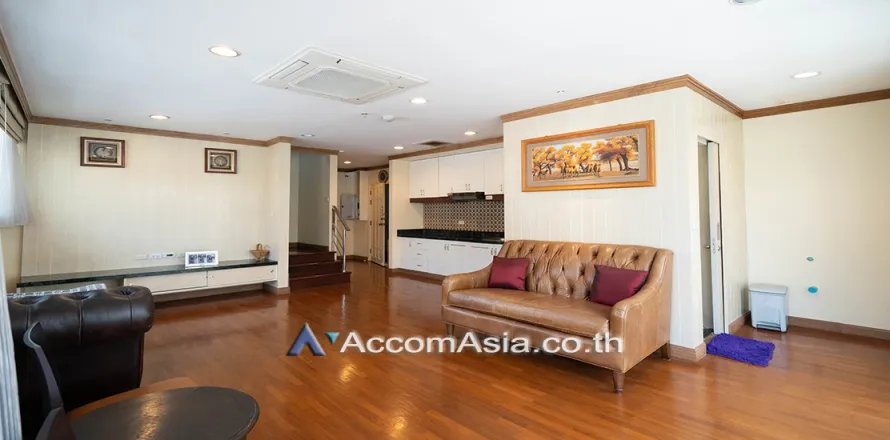 Duplex in Pathum Wan, Bangkok, Thailand 2 Schlafzimmer № 214743