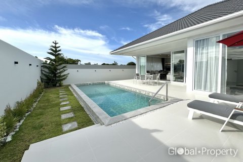 House in Pattaya, Thailand 3 bedrooms № 113575 - photo 28