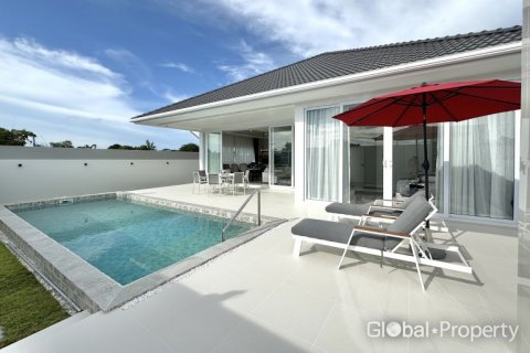 House in Pattaya, Thailand 3 bedrooms № 113575 - photo 3