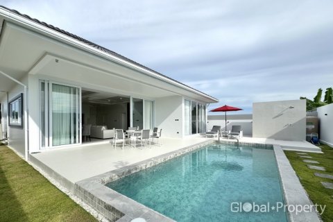 House in Pattaya, Thailand 3 bedrooms № 113575 - photo 2