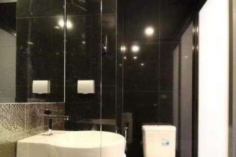 Studio in the Condo in Khlong Toei, Bangkok, Thailand № 152859 - photo 3