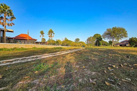 Land in Pattaya, Thailand 1600 sq.m. № 152860 - photo 7