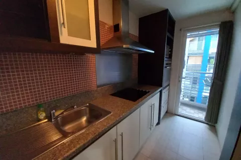 Кондоминиум с 2 спальнями в Ваттхане, Бангкок, Таиланд № 138811 - фото 2