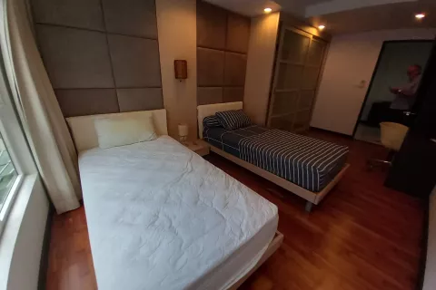 Кондоминиум с 2 спальнями в Ваттхане, Бангкок, Таиланд № 138811 - фото 4