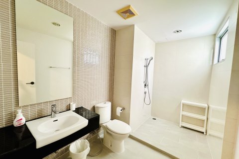 Condo à Hua Hin, Thaïlande, 2 chambres № 163240 - photo 12