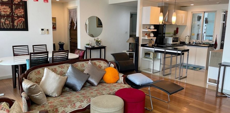 Condo à Khlong San, Bangkok, Thaïlande, 3 chambres  № 163242