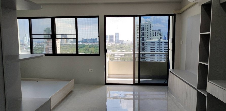 Студия в кондо в Клонг Тоэй, Бангкок, Таиланд № 163241