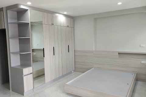 Студия в кондо в Клонг Тоэй, Бангкок, Таиланд № 163241 - фото 4