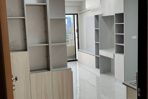 Студия в кондо в Клонг Тоэй, Бангкок, Таиланд № 163241 - фото 7