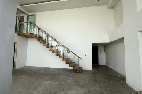 Кондоминиум с 2 спальнями в Хуай Кванге, Бангкок, Таиланд № 163243 - фото 6