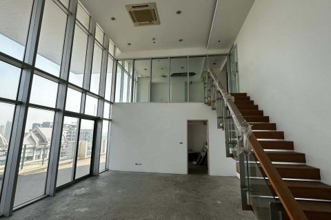 Кондоминиум с 2 спальнями в Хуай Кванге, Бангкок, Таиланд № 163243 - фото 5