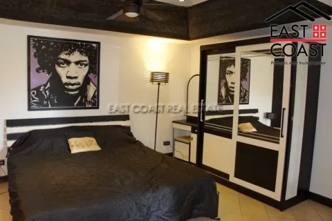 Condominio de 2 dormitorios en Pattaya, Tailandia № 212745 - foto 17
