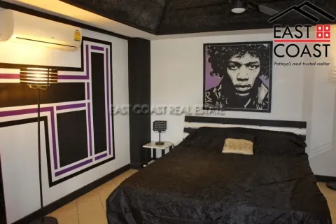 Condominio de 2 dormitorios en Pattaya, Tailandia № 212745 - foto 16