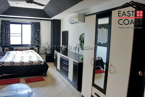 Condominio de 2 dormitorios en Pattaya, Tailandia № 212745 - foto 10