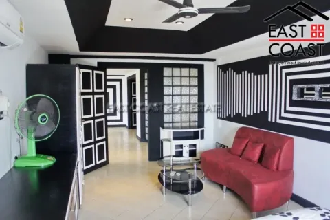 Condominio de 2 dormitorios en Pattaya, Tailandia № 212745 - foto 12