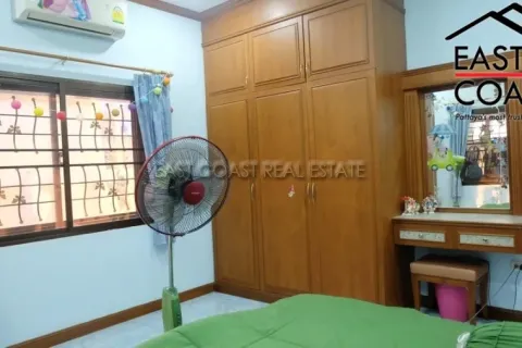 Casa de 3 dormitorios en Pattaya, Tailandia № 212751 - foto 13