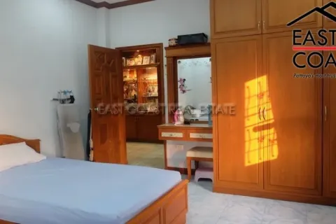 Casa de 3 dormitorios en Pattaya, Tailandia № 212751 - foto 17