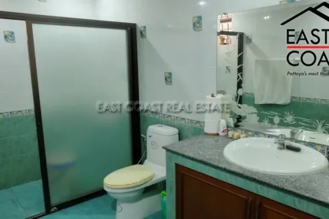 Casa de 3 dormitorios en Pattaya, Tailandia № 212751 - foto 15