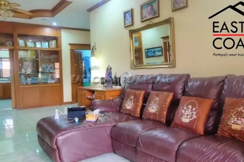 Casa de 3 dormitorios en Pattaya, Tailandia № 212751 - foto 7