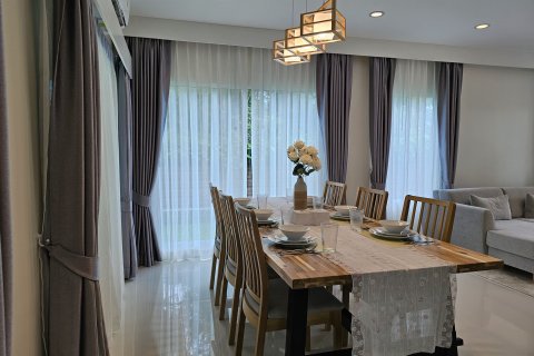 House in Phuket, Thailand 3 bedrooms № 161352 - photo 5