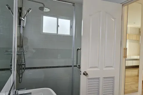 House in Phuket, Thailand 3 bedrooms № 161352 - photo 25