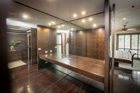 Condo in Khlong Toei, Bangkok, Thailand, 2 bedrooms  № 161354 - photo 10