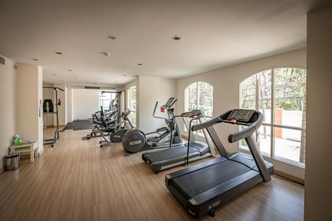 Condo in Khlong Toei, Bangkok, Thailand, 2 bedrooms  № 161354 - photo 7