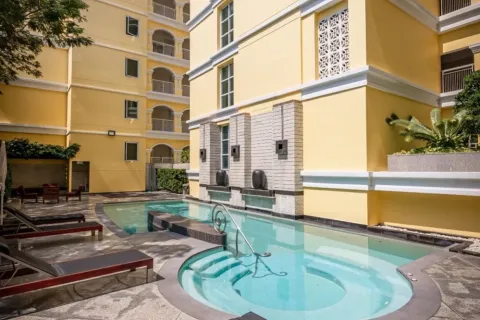 Condo in Khlong Toei, Bangkok, Thailand, 2 bedrooms  № 161354 - photo 28