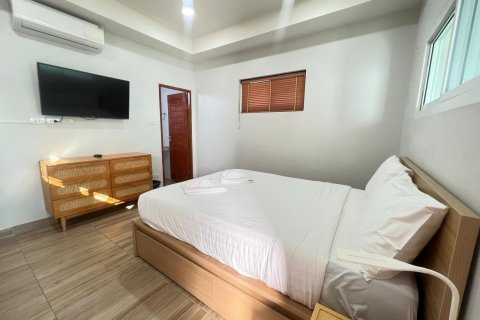 Villa in Phuket, Thailand 3 bedrooms № 170939 - photo 9