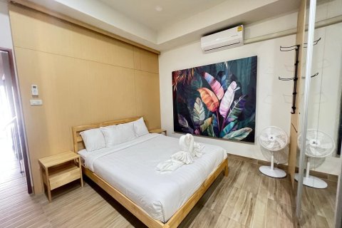 Villa in Phuket, Thailand 3 bedrooms № 170939 - photo 14