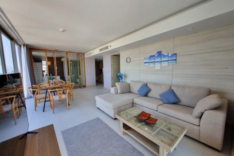 Кондоминиум с 2 спальнями в Хуа Хине, Таиланд № 171281