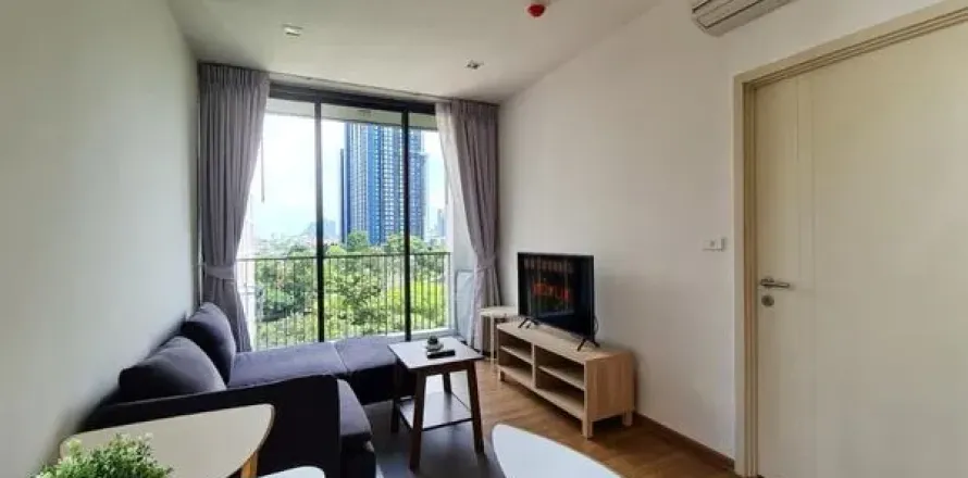 Studio dans le Condo à Watthana, Bangkok, Thaïlande  № 171277