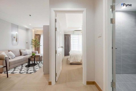 Кондоминиум с 2 спальнями в Ваттхане, Бангкок, Таиланд № 168975 - фото 11