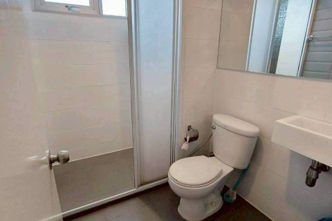 Condo à Khlong Toei, Bangkok, Thaïlande, 2 chambres  № 168971 - photo 4