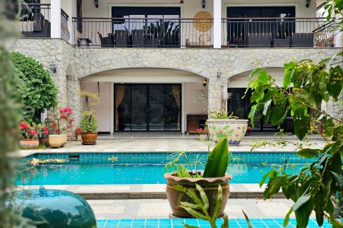 Villa in Hua Hin, Thailand 3 bedrooms № 168972 - photo 26