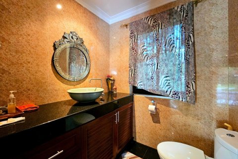 Villa in Hua Hin, Thailand 3 bedrooms № 168972 - photo 13