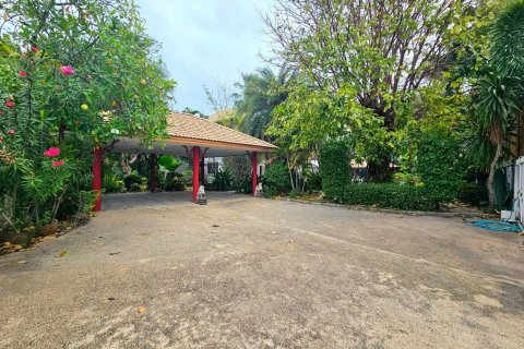 Villa in Hua Hin, Thailand 3 bedrooms № 168972 - photo 21