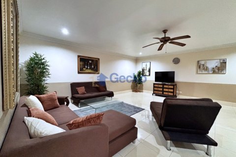 บ้านในพัทยา, ประเทศไทย 5 ห้องนอน № 197054 - รูปถ่าย 12