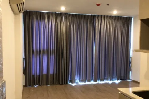 Condo à Bang Rak, Bangkok, Thaïlande, 2 chambres  № 216825